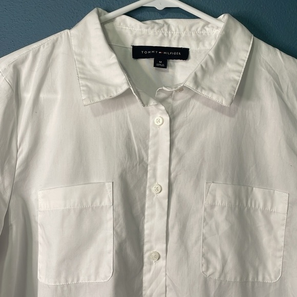 Tommy Hilfiger NWOT White Casual Button Down Shirt Size Medium - Picture 4 of 9